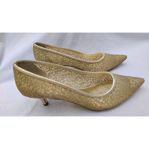 Adrianna papell Lois Lace Gold Pump . Sizes available and 11W - Picture 2 of 6